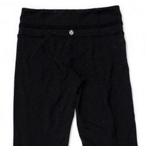 Lululemon black yoga pants